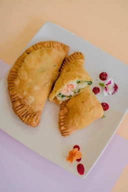 Portada del plato 'Empanadas fritas XL (x2 unidades)'